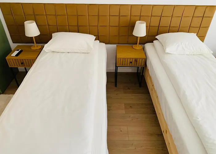 Margaret Boulevard - With Balcony * Budapesta